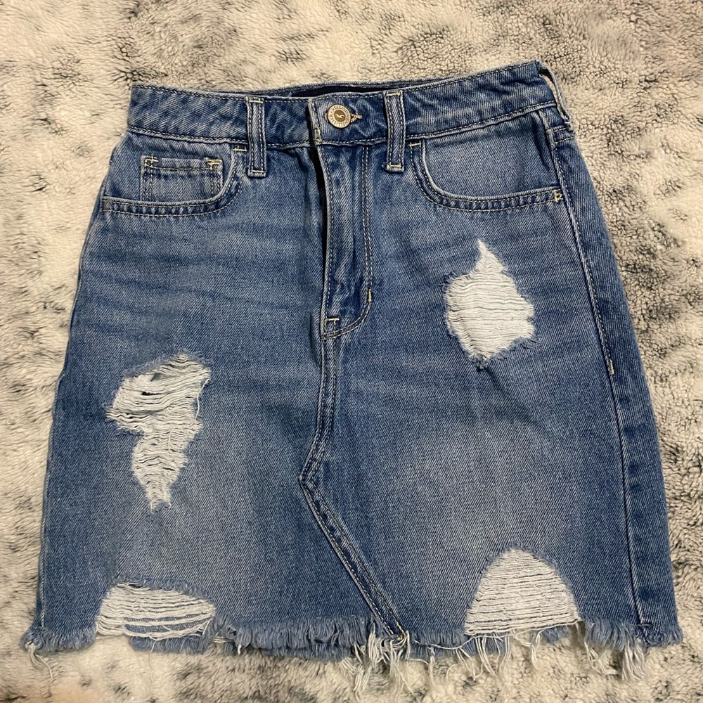 Hollister denim skirt size 00 w23